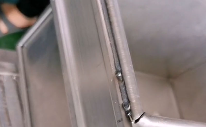 手持式自动送丝激光焊接机 铝合金烘焙器具拼焊 操作简单