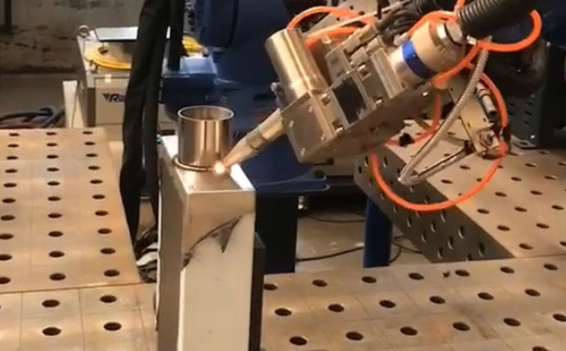 机器人激光焊接1
